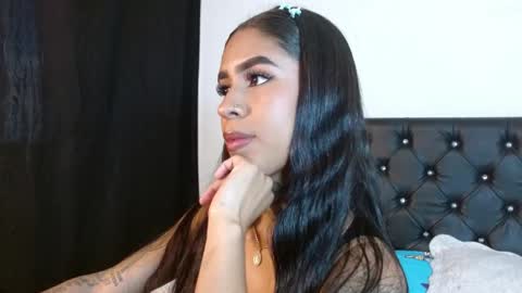 Ameliejoness  online show from 06.04.26
