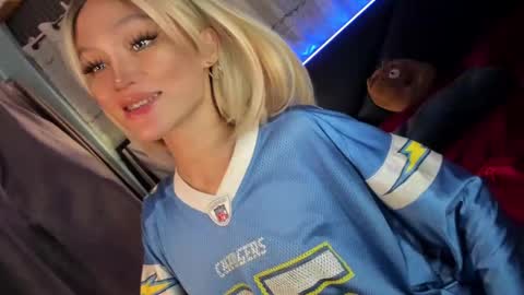 amelinckx online show from 02.11.25