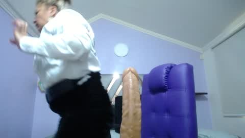 Amell Thomson online show from 12.30.24