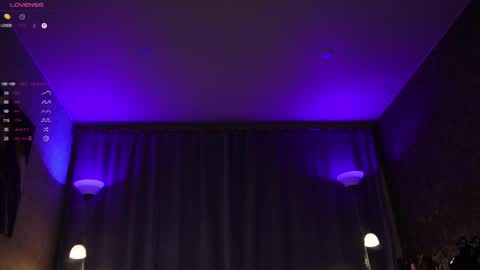 Snapshot of amelyxxx chatting on 03.08.25 Amy online show from 03.08.25