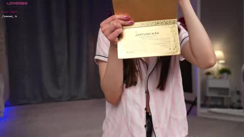 Snapshot of amelyxxx chatting on 10.18.25 Amy online show from 10.18.25