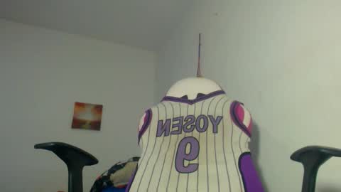 Snapshot of american_challenges chatting on 11.21.25 miguel online show from 11.21.25