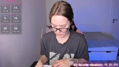 Snapshot of ami_amour_ chatting on 02.09.26 Hi-hi I am Kate welcome to my sexy room online show from 02.09.26