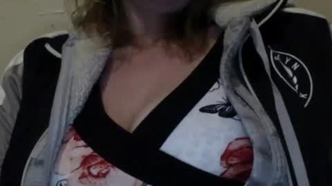 Snapshot of amileamariestar chatting on 12.24.24 amileamariestar online show from 12.24.24