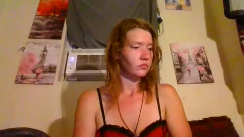 Snapshot of amileamariestar chatting on 09.21.25 amileamariestar online show from 09.21.25