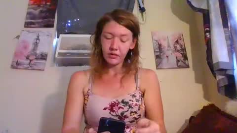 Snapshot of amileamariestar chatting on 10.03.25 amileamariestar online show from 10.03.25