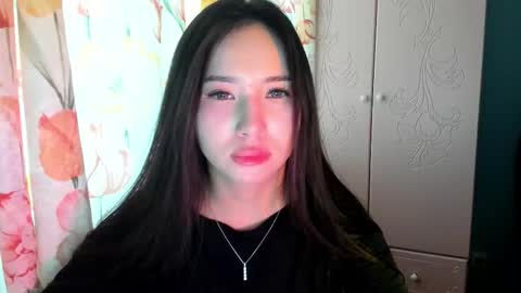 Amina online show from 11.24.25