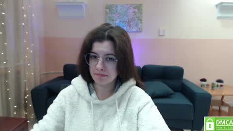 Snapshot of aminabeatris chatting on 01.06.25 Amina online show from 01.06.25