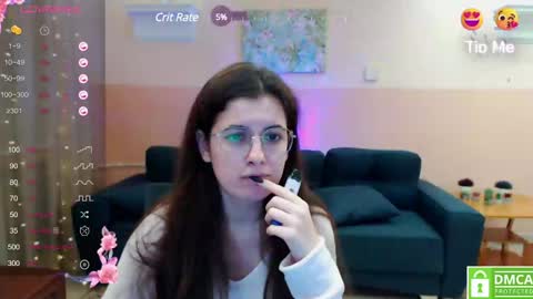 Snapshot of aminabeatris chatting on 01.06.25 Amina online show from 01.06.25