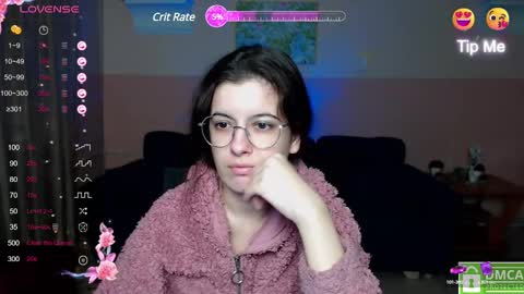 Snapshot of aminabeatris chatting on 02.19.25 Amina online show from 02.19.25