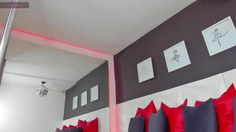 Amira Sanz online show from 10.31.25