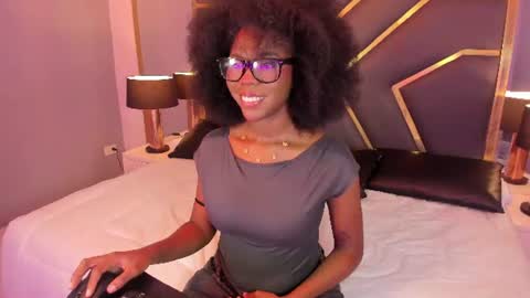 amirajones online show from 06.15.26