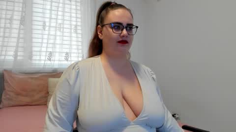 Amira Vyxen online show from 03.19.26
