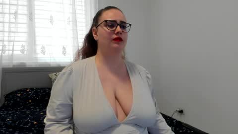 Amira Vyxen online show from 03.26.26