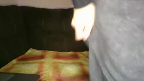 Snapshot of amiri_sweater chatting on 02.28.25 amiri_sweater online show from 02.28.25