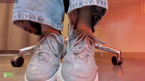 Amelia online show from 10.15.25