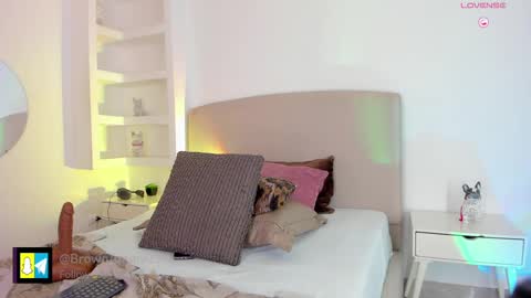 Snapshot of ammy_brown_ chatting on 02.27.25 AMMY online show from 02.27.25