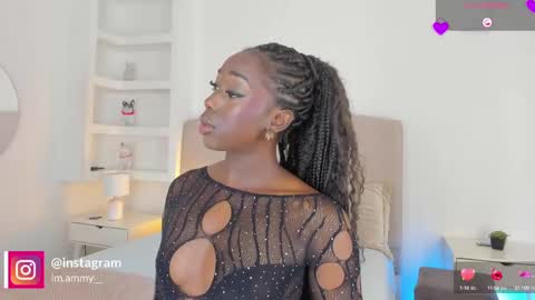 Snapshot of ammy_brown_ chatting on 10.09.25 AMMY online show from 10.09.25