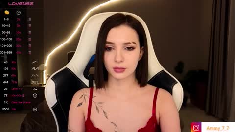 Snapshot of ammy_cumwme chatting on 11.19.25 Ammy dont forget to thumbs up me online show from 11.19.25