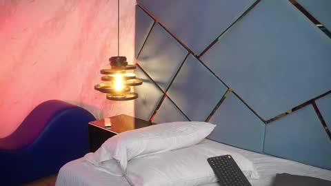 Snapshot of ammy_durand chatting on 02.26.26 ammy durand online show from 02.26.26