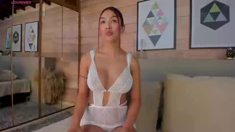 Snapshot of ammyscott1 chatting on 09.12.25 Ammy Scott online show from 09.12.25