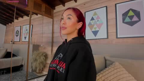 Snapshot of ammyscott1 chatting on 09.30.25 Ammy Scott online show from 09.30.25