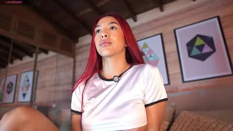 Snapshot of ammyscott1 chatting on 10.11.25 Ammy Scott online show from 10.11.25