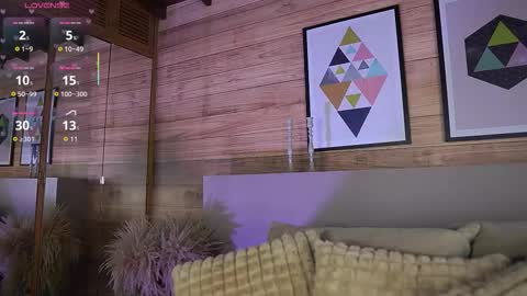 Snapshot of ammyscott1 chatting on 10.15.25 Ammy Scott online show from 10.15.25