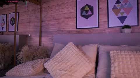 Snapshot of ammyscott1 chatting on 11.28.25 Ammy Scott online show from 11.28.25