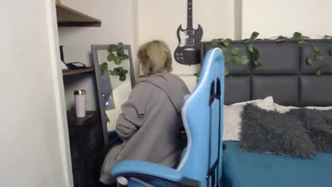 Amnesia online show from 12.03.25