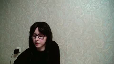 Amomira online show from 12.16.24