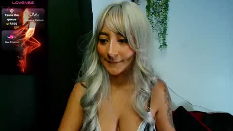 Snapshot of amonet_23 chatting on 11.06.25 amonet 23 online show from 11.06.25