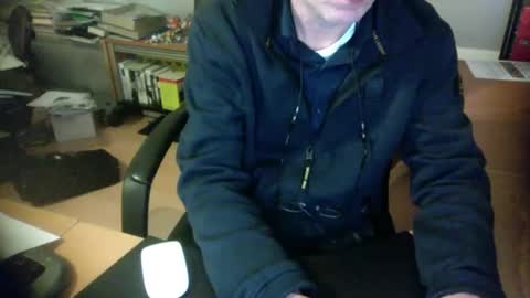 Snapshot of amor2200 chatting on 12.02.24 Amor2200 online show from 12.02.24