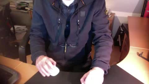 Snapshot of amor2200 chatting on 12.04.24 Amor2200 online show from 12.04.24