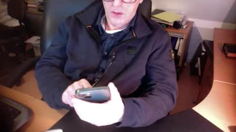 Snapshot of amor2200 chatting on 12.09.24 Amor2200 online show from 12.09.24