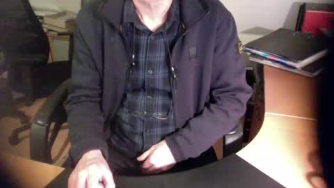 Snapshot of amor2200 chatting on 01.28.25 Amor2200 online show from 01.28.25