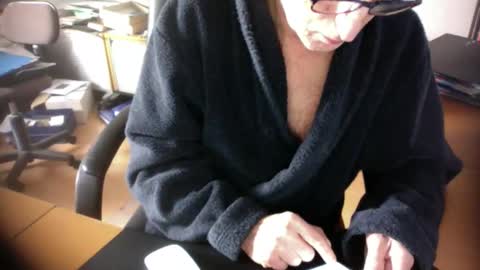 Snapshot of amor2200 chatting on 01.31.25 Amor2200 online show from 01.31.25