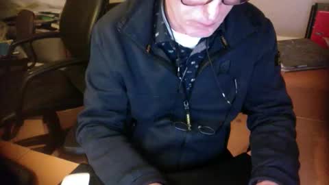 Snapshot of amor2200 chatting on 02.02.25 Amor2200 online show from 02.02.25