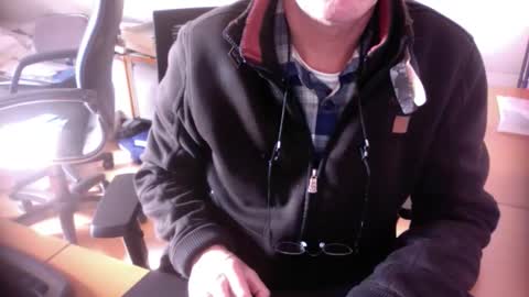 Snapshot of amor2200 chatting on 03.03.25 Amor2200 online show from 03.03.25