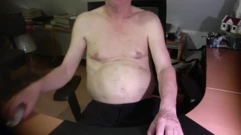 Snapshot of amor2200 chatting on 06.27.26 Amor2200 online show from 06.27.26