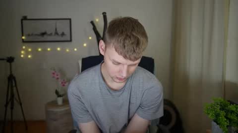 Andrew Amor online show from 02.15.26