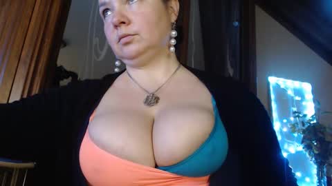 Snapshot of amorelara chatting on 12.03.24 amorelara online show from 12.03.24