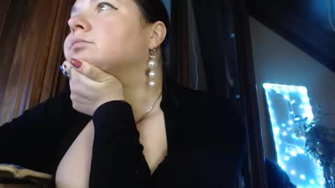 Snapshot of amorelara chatting on 12.05.24 amorelara online show from 12.05.24