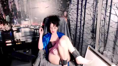 Sarah online show from 12.18.25