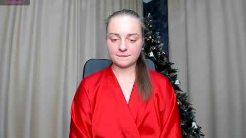 Snapshot of amy___reid chatting on 12.24.24 Amy Reid online show from 12.24.24