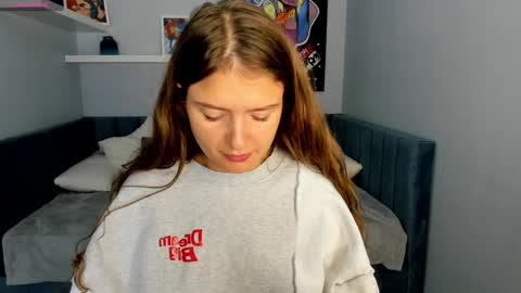 AmyGMT 2 Mon-Sun  0300am-0900am  online show from 12.06.24