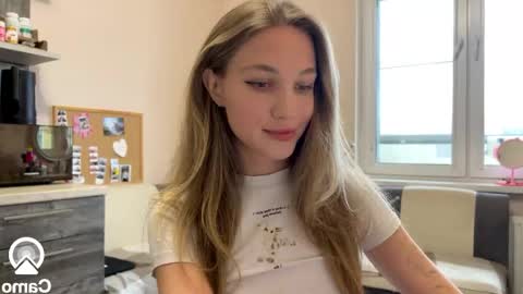 Snapshot of amy_chill chatting on 11.11.25 Amy Chill online show from 11.11.25