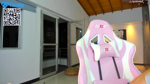  CARO GOMEZ online show from 01.10.25