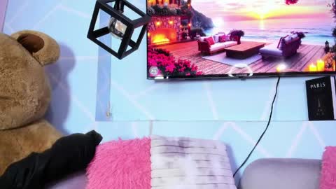 Emy Noa  online show from 04.01.26