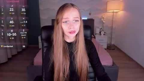 Snapshot of amy_vayne chatting on 11.24.25 Amy online show from 11.24.25